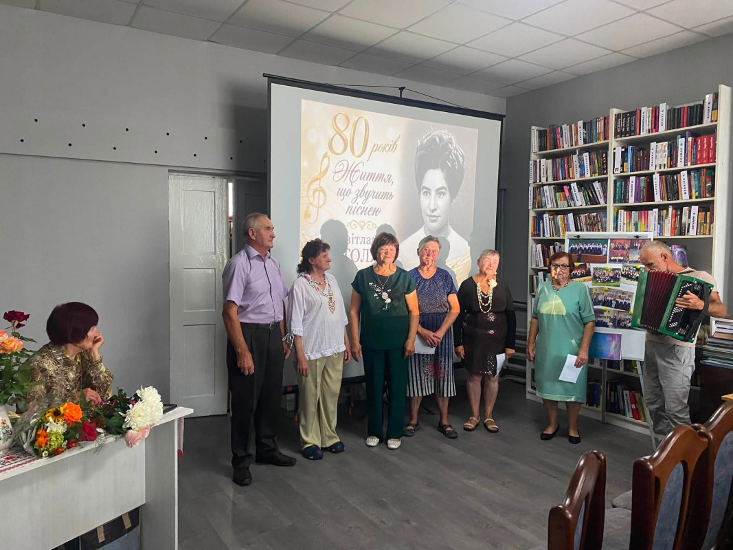 Працювала педагогом і була головою селищної ради: волинянка відзначила 80-річчя