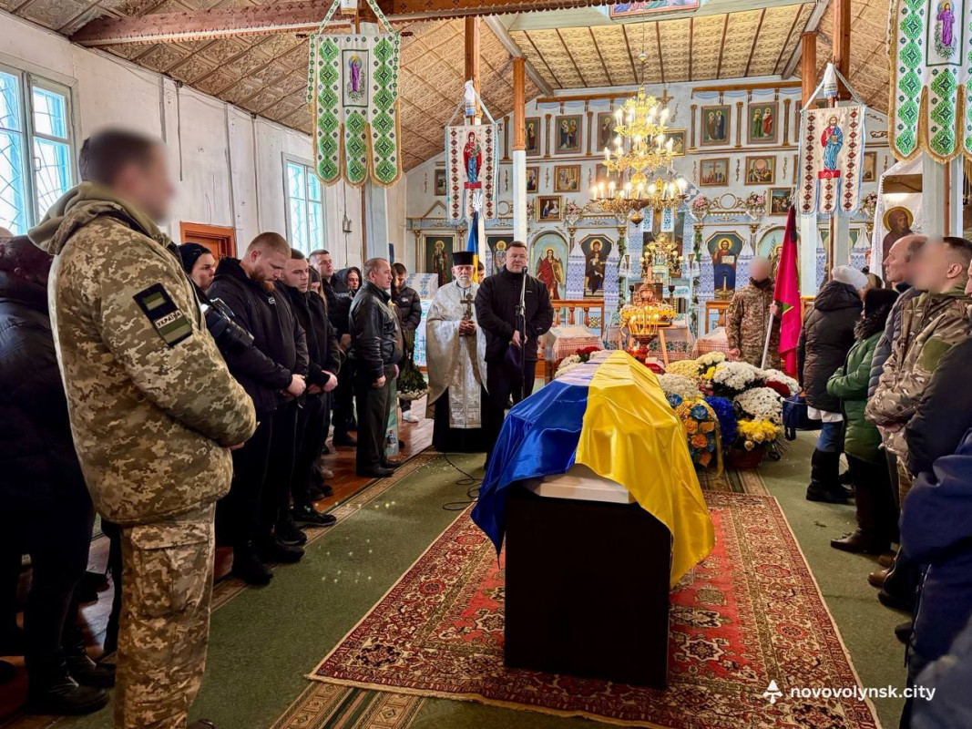 На Волині попрощалися з полеглим воїном Юрієм Ващишиним