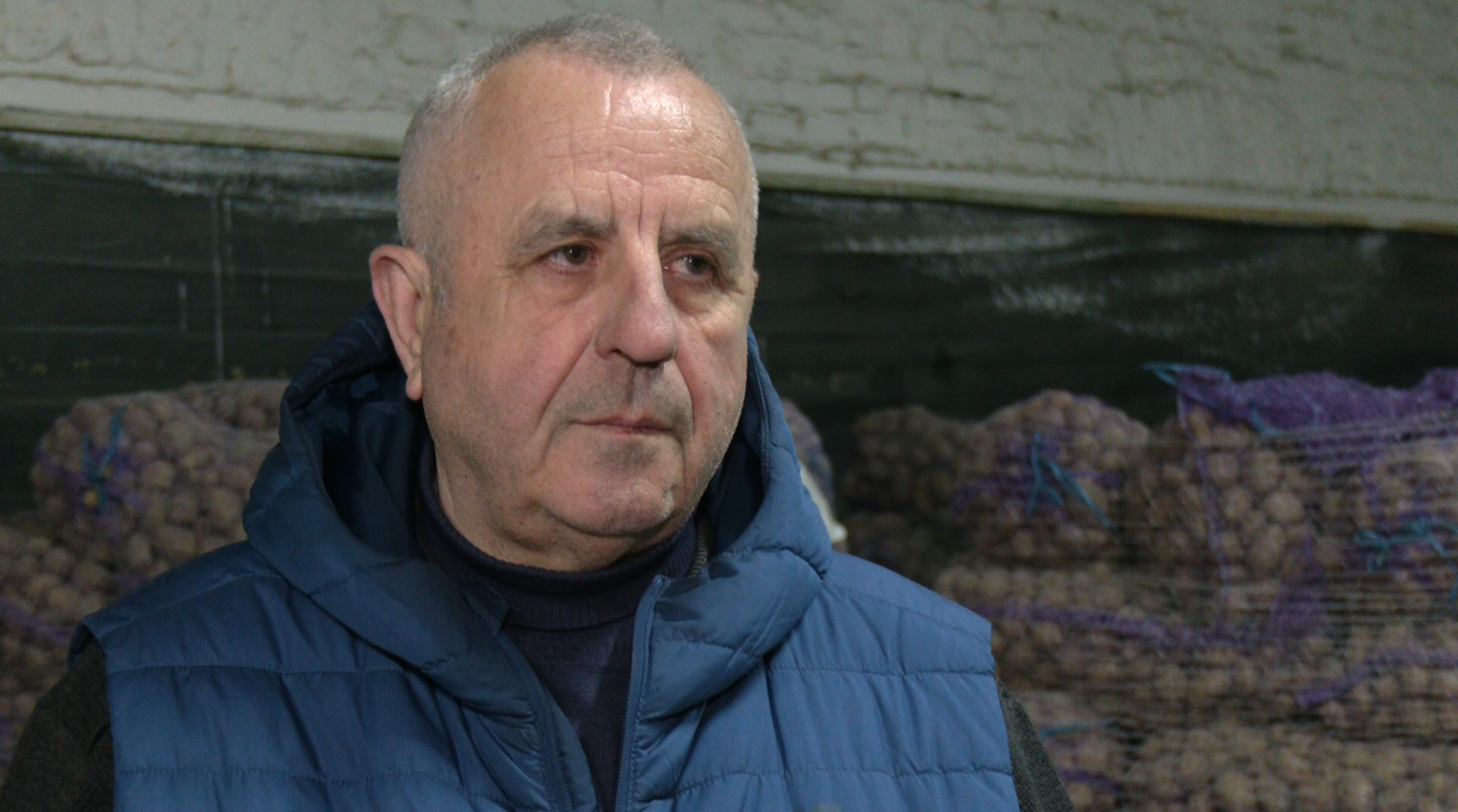 На Волині ветеранам і родинам військових безплатно роздають насіннєву картоплю