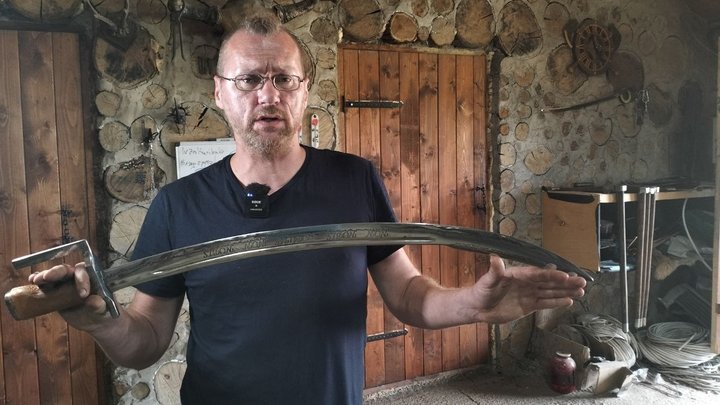 Ветеран із Волині викував 5 тисяч сокир і мріє створити реабілітаційний простір для побратимів