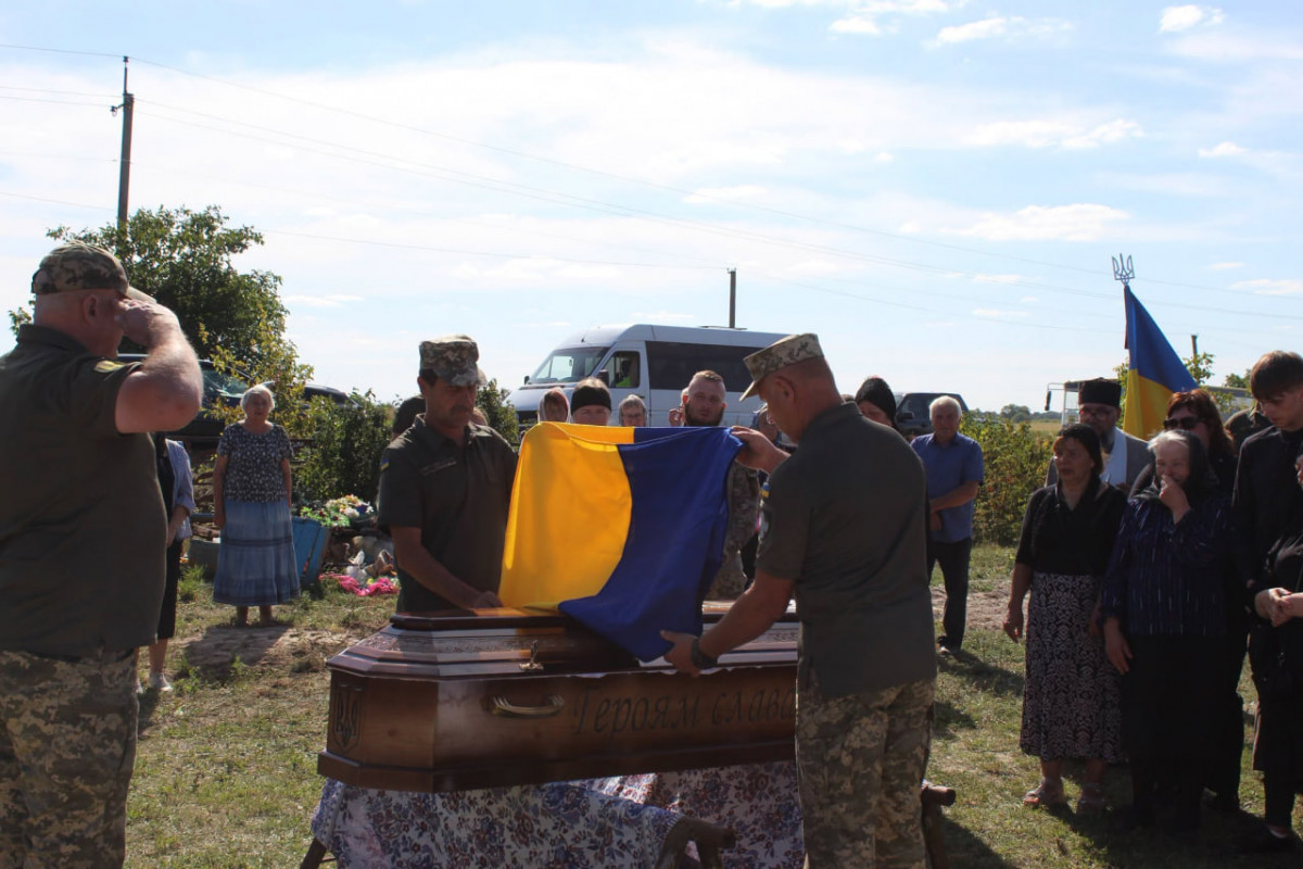 «Він ніколи не жалівся»: волиняни попрощалися із захисником Михайлом Присяжнюком