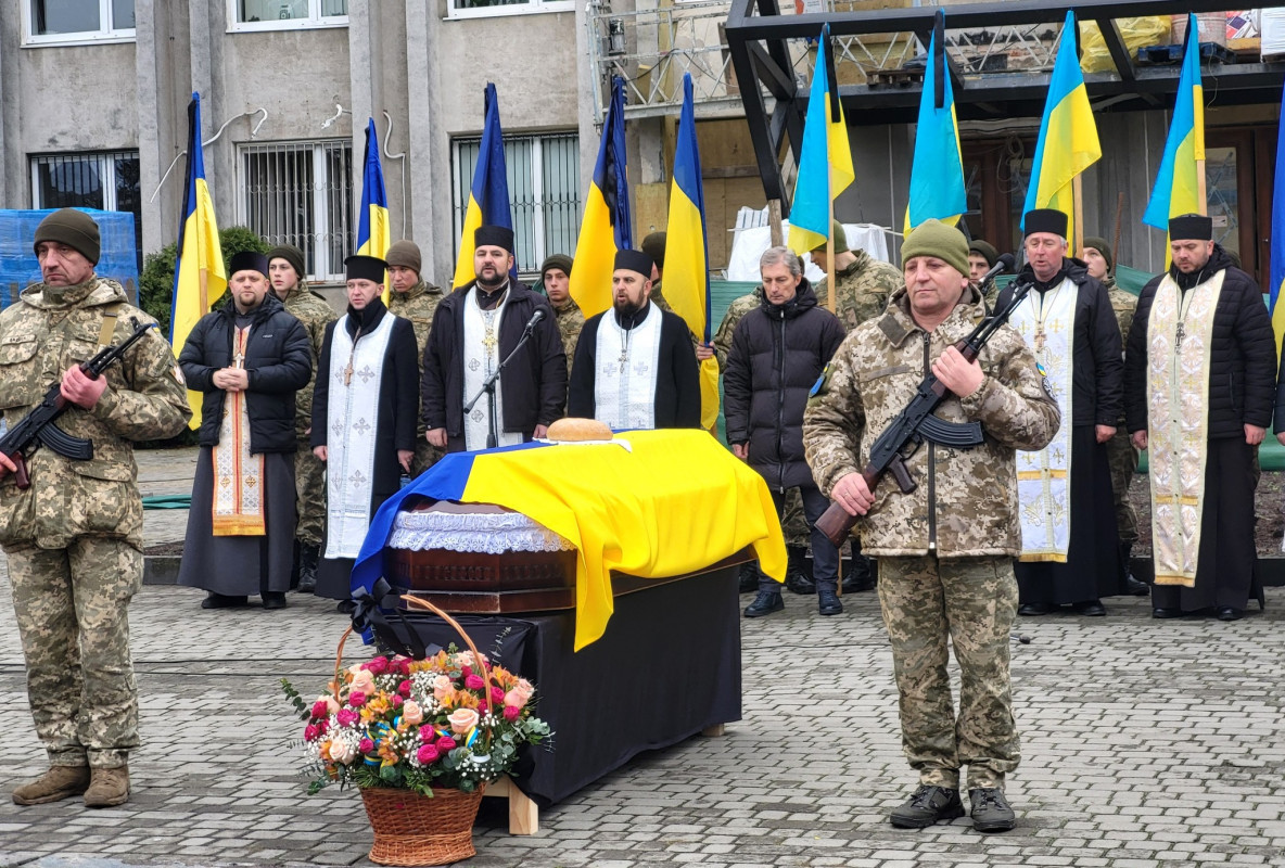 Зник безвісти ще навесні 2024 року: на Волині попрощалися з Героєм Віталієм Тимофєєвим