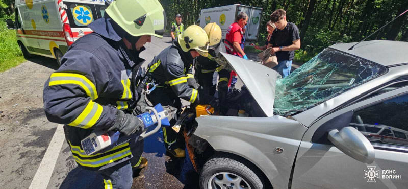 На Волині внаслідок ДТП травмувалося п’ятеро людей: одна — у важкому стані
