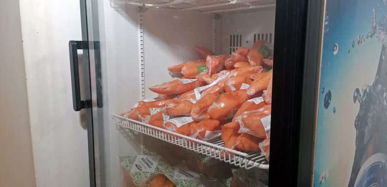 Готують щодня: як працює благодійна їдальня у підземеллі в центрі Луцька