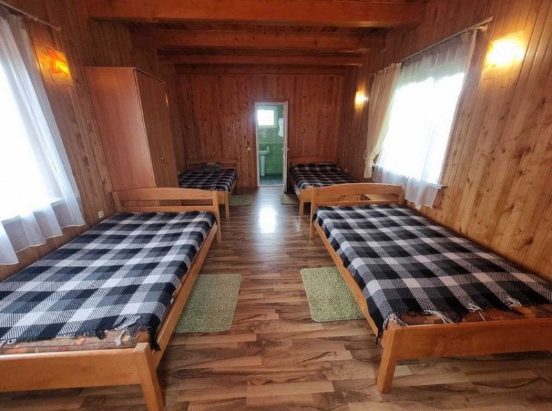 На Волині за 11 мільйонів продають базу відпочинку біля шацьких озерах