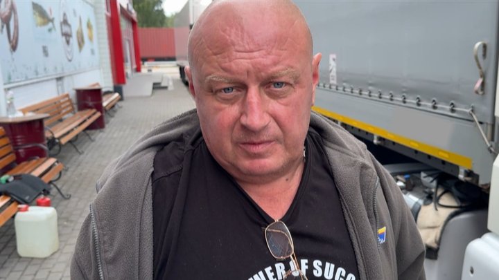 Палаючі фури, вирва на дорозі та вибиті вікна: що наробив російський дрон біля «Ягодина»