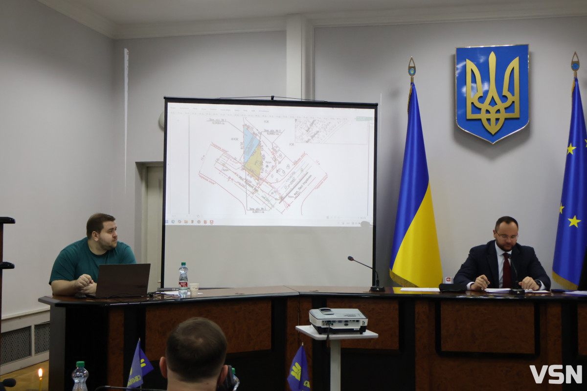 Остання сесія 2025 року у Луцьку: ключові тези та рішення. Фоторепортаж