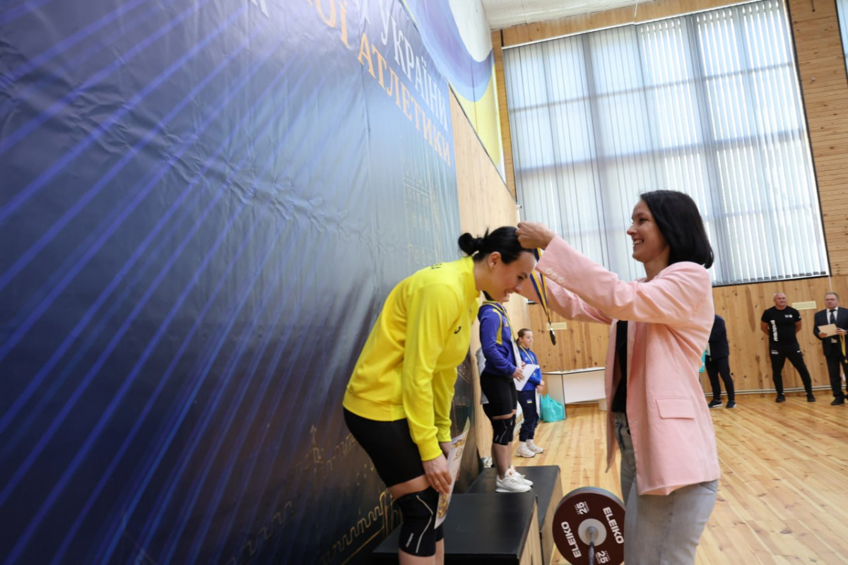 Боротьба за Олімпіаду-2028: у Луцьку стартував чемпіонат України з важкої атлетики