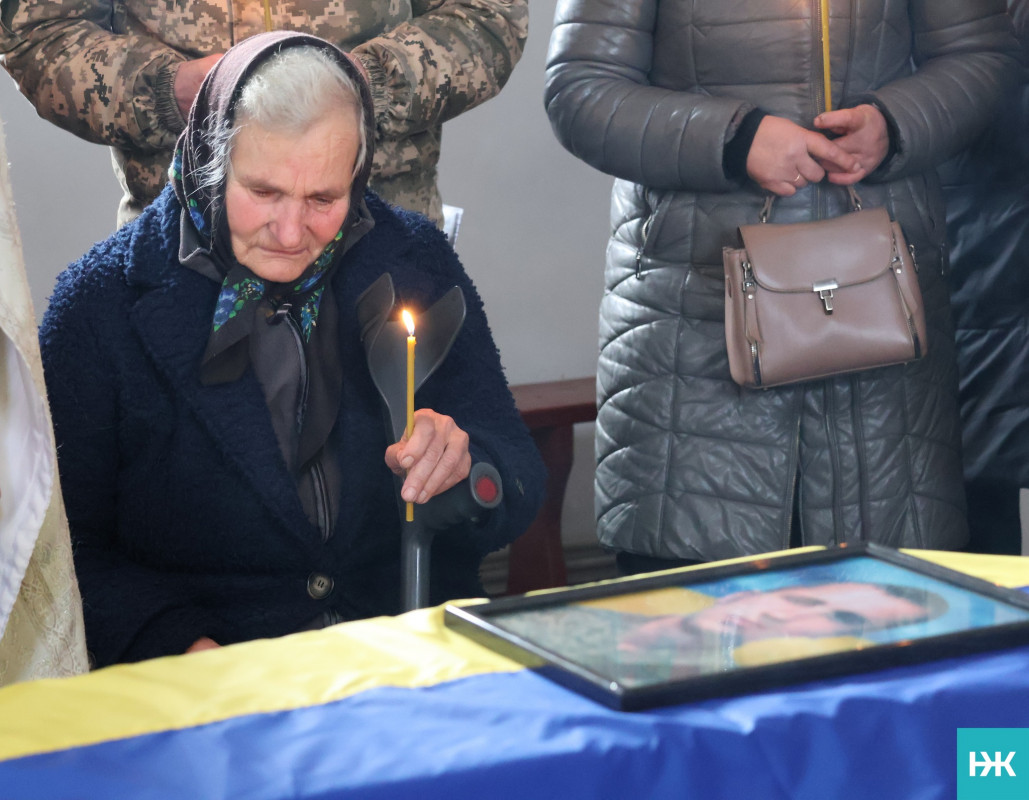 Рік надії й очікування: на Волині попрощалися з Героєм Віктором Фесиком