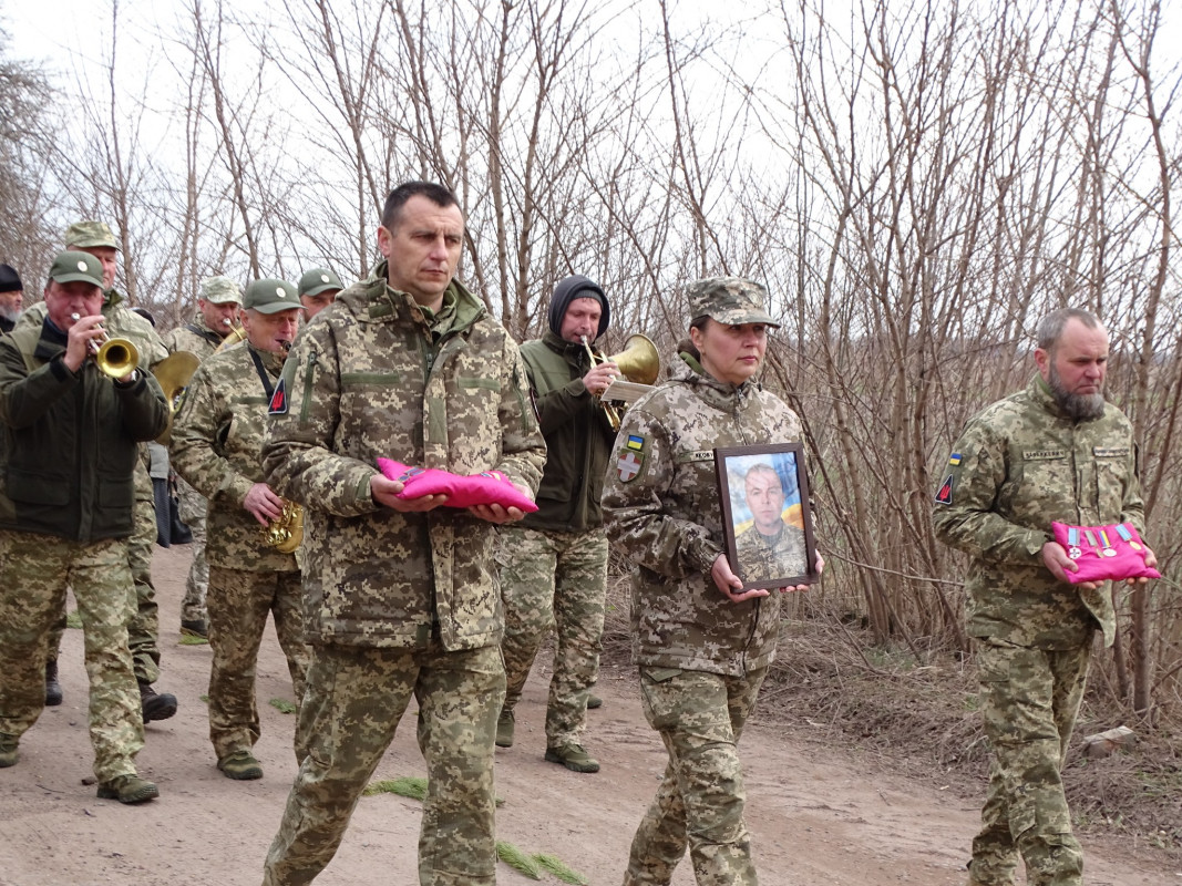 Ворожий дрон обірвав життя: на Волині попрощалися з Героєм Сергієм Панасюком