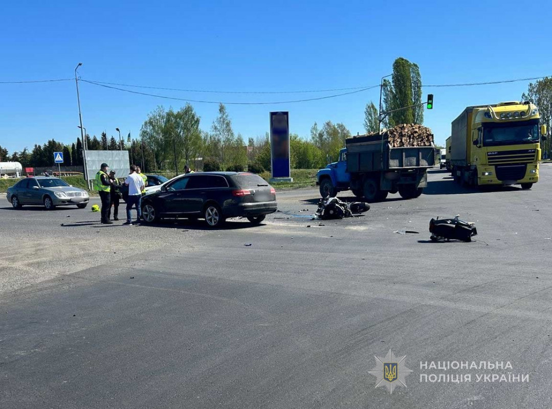 У Ковелі - смертельна ДТП біля АЗС, загинув мотоцикліст