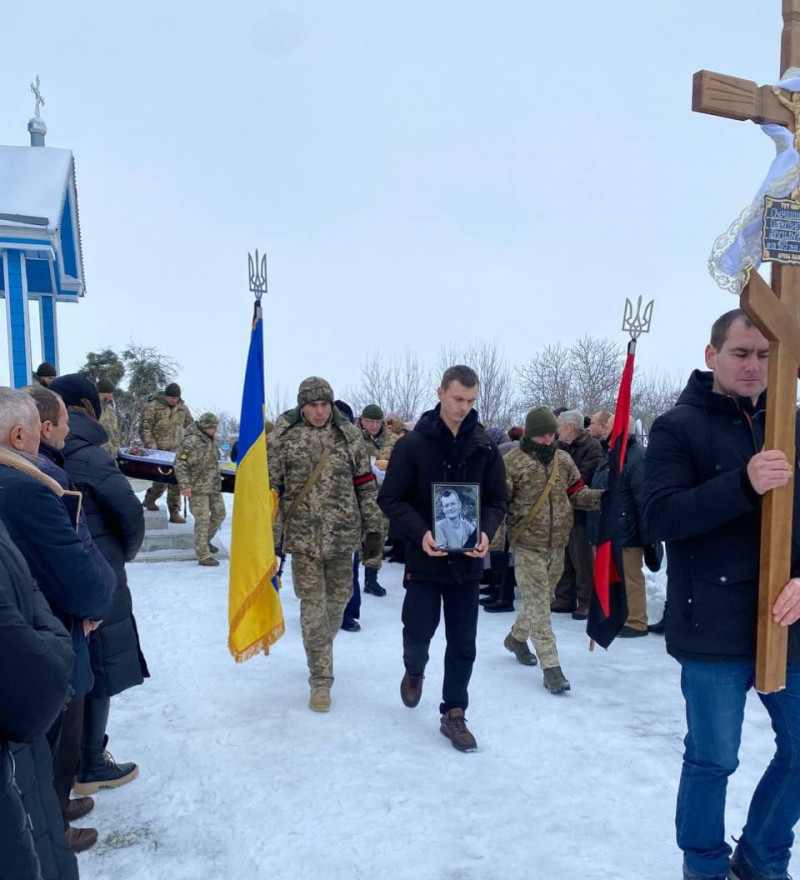 Боронив Україну і всіх нас: у громаді на Волині попрощалися з Олександром Свінцицьким