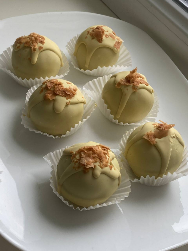 Спочатку пекла для своїх, а потім з'явилося багато клієнтів: історія кондитерки, коровайниці і пекарки з Волині