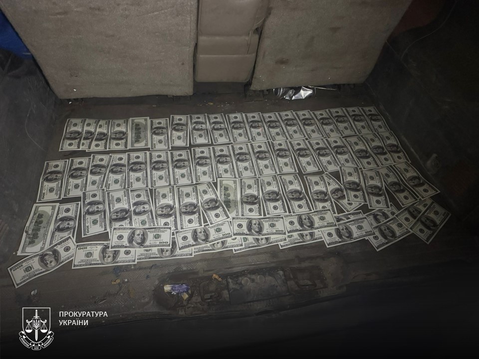 Військовослужбовець «допомагав» ухилянтам виїжджати за кордон: його затримали на Волині