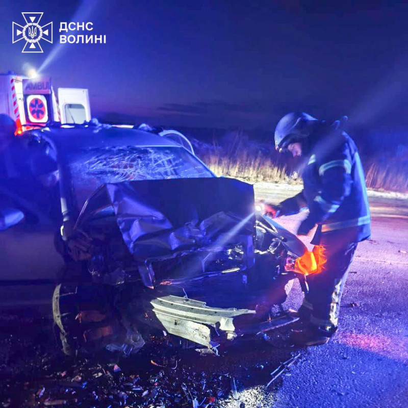 Під Луцьком зіткнулися два авто, постраждали четверо людей