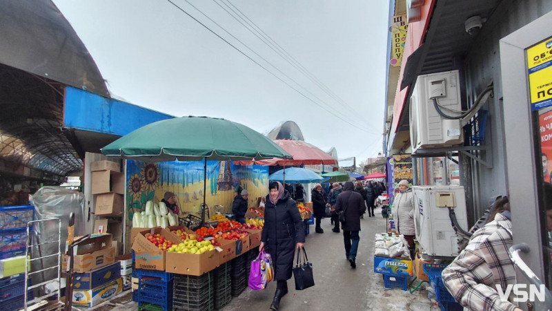 Скільки коштує картопля на ринку у Луцьку?