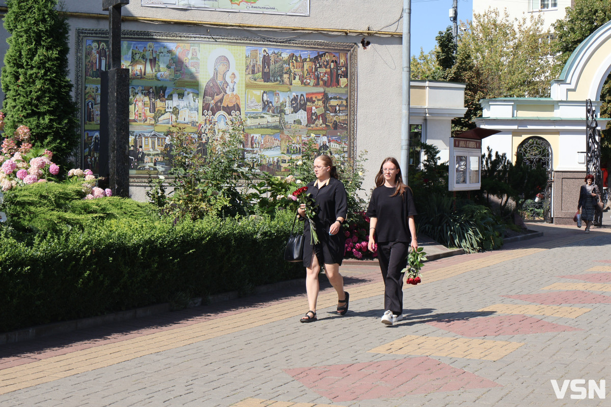 «Дуже добра людина»: у Луцьку попрощалися з відомим ресторатором Віталієм Бровіним