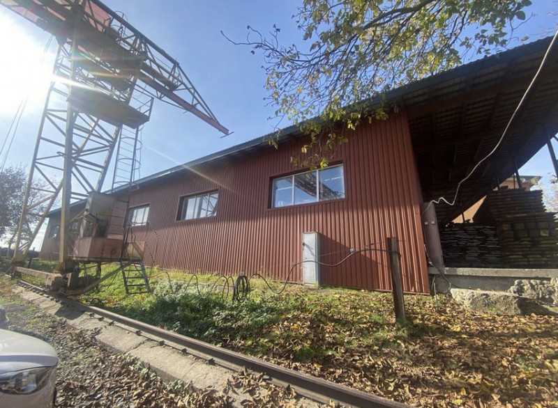 У Луцьку продають базу з офісами та складами за 111 мільйонів