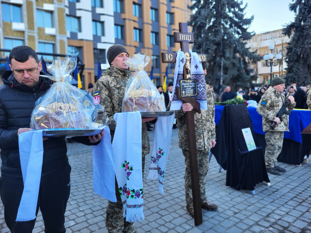 Навіки молодий: на Волині попрощалися з 22-річним Героєм Назаром Кіперчуком