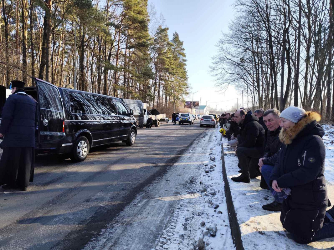 Загинув у бою на Сумщині: волиняни попрощались з Героєм Валентином Карпюком