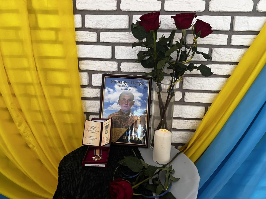 На Волині батькам полеглого на фронті солдата Петра Якимчука вручили посмертний орден сина