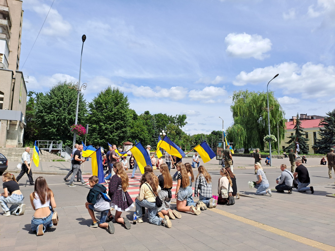 Більше місяця лікарі боролися за його життя, але серце не витримало: на Волині попрощались з Героєм Ігорем Фейдаком