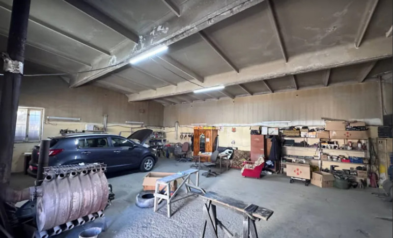 У Луцьку продають торговий павільйон за 38 мільйонів