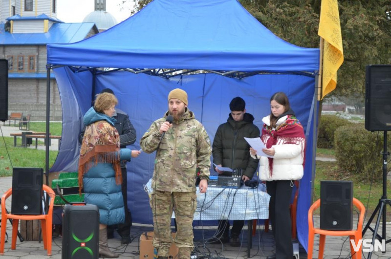 У місті на Волині на благодійному ярмарку зібрали майже 120 тисяч гривень для ЗСУ. Фоторепортаж