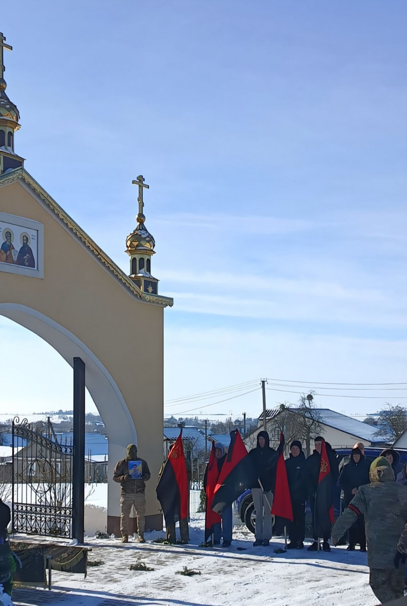 Загинув майже три роки тому: на Волині попрощалися з Героєм Олександром Оксенюком