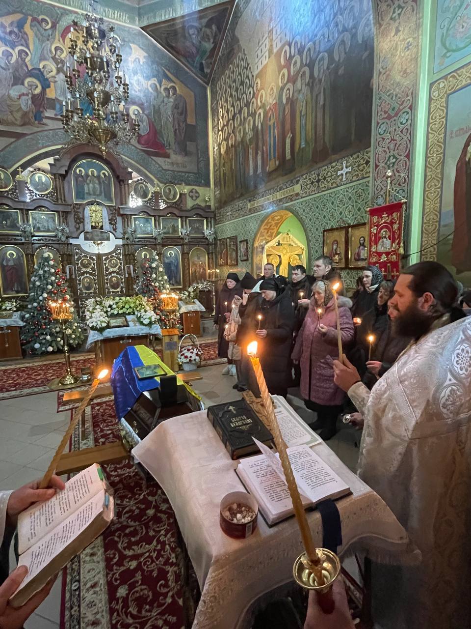 Понад два роки вважався зниклим безвісти: на Волині попрощалися з Героєм Олегом Півнем
