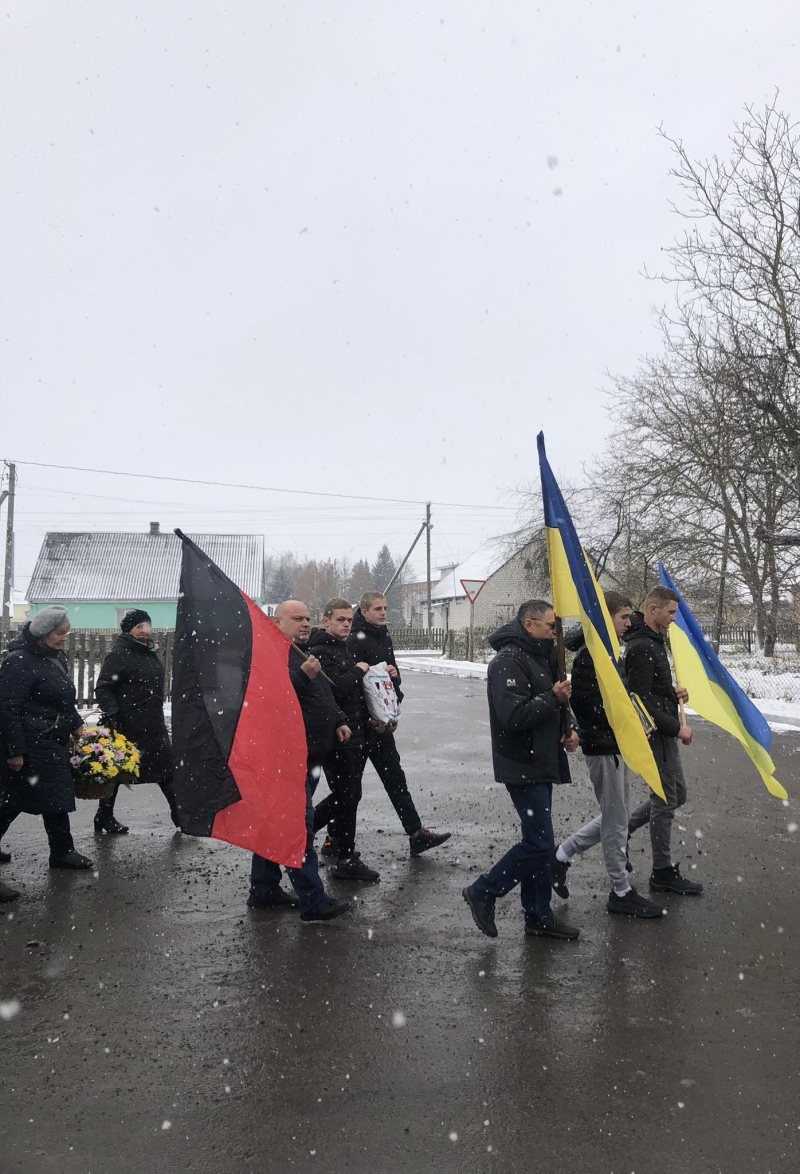 Поховали поруч з чоловіком: на Волині провели в останню путь легендарну зв’язкову УПА