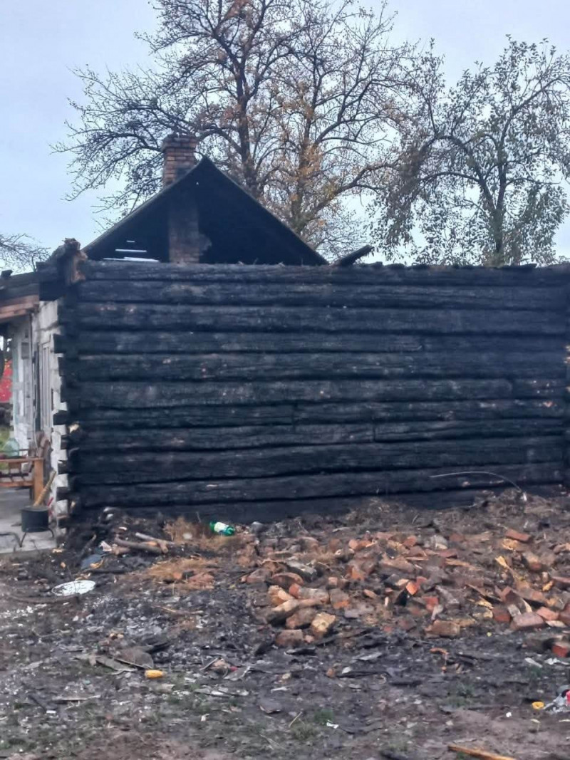 На Волині пожежа знищила частину будинку батька-одинака з трьома дітьми: родині потрібна допомога