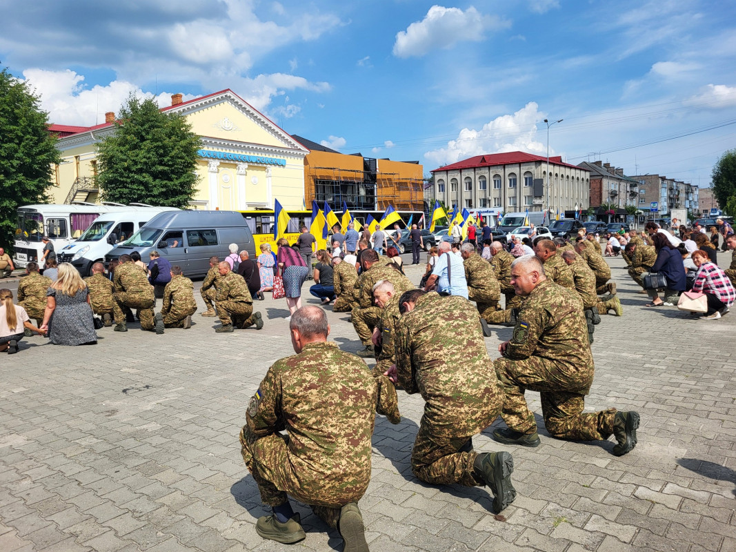 Сини продовжують боротьбу на фронті: на Волині попрощалися з Героями Юрієм Любашовим та Олександром Дубуком