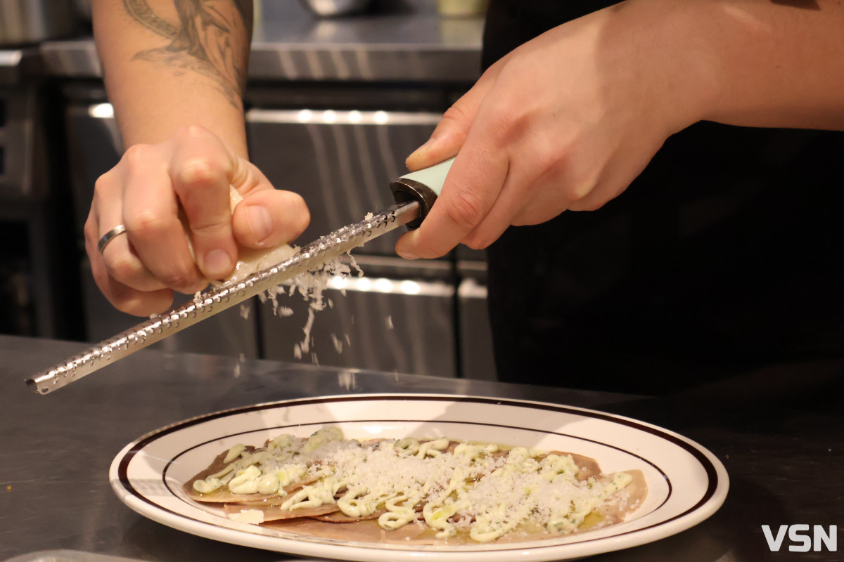 Страви без дати в календарі: універсальне святкове меню від бренд-шефа «Стожарів» у Луцьку