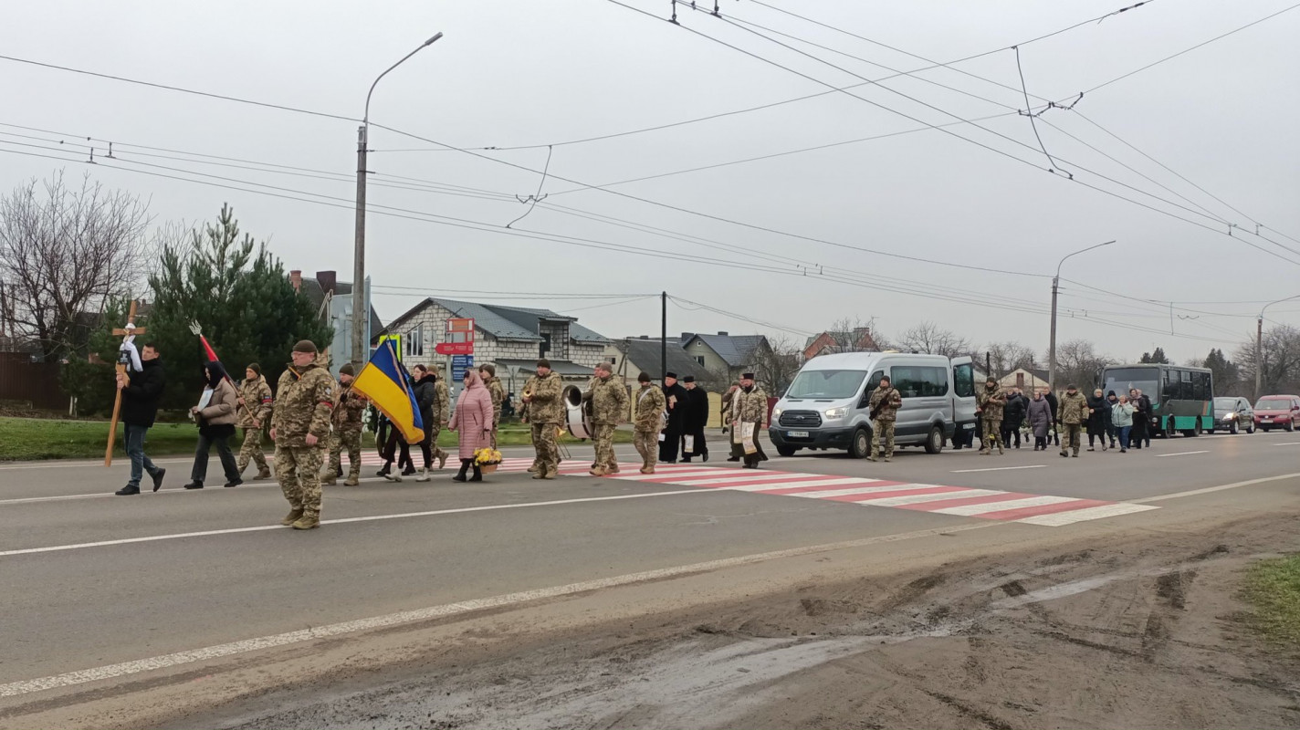 Більше року вважався зниклим безвісти: на Волині попрощалися з Героєм Іваном Шевчуком