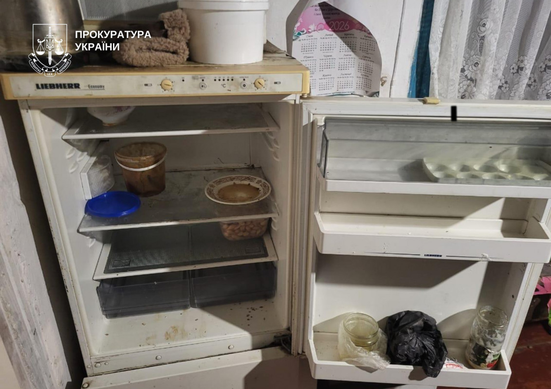 Жили в холоді та серед бруду і не мали що їсти: у Луцькому районі з сімей вилучили вісьмох дітей