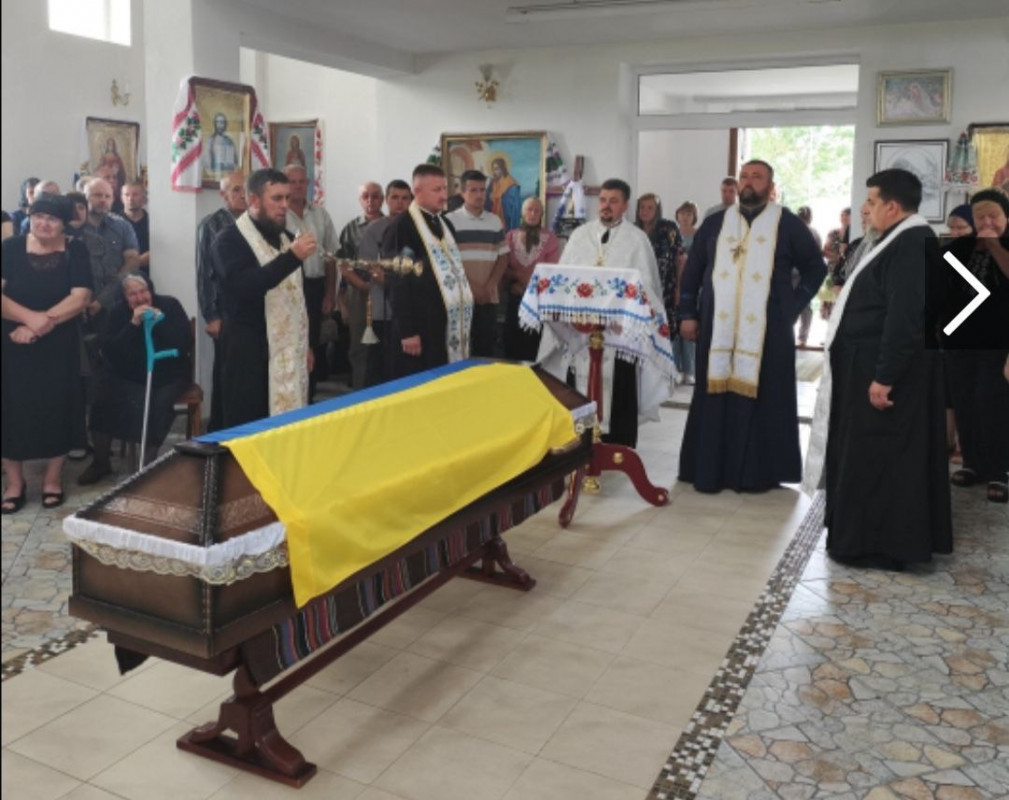 Понад півтора року родина жила надією: на Волині відспівали Героя Івана Липку