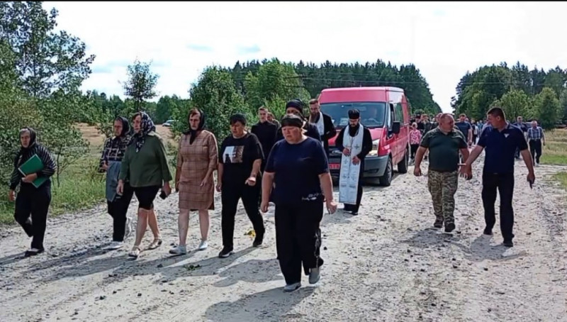 Герой помер від тяжких поранень на війні: на Волині попрощалися із Захисником Валентином Вавелюком