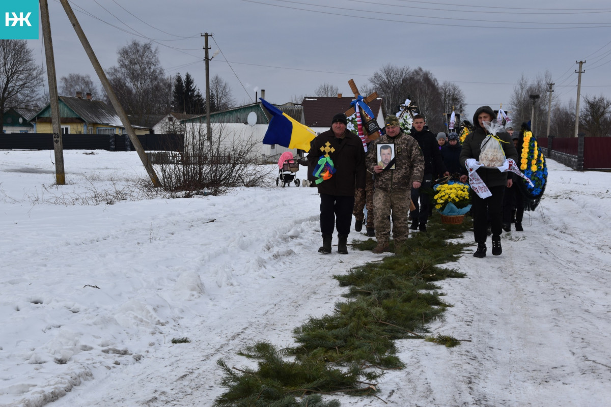 Понад півтора року вважався зниклим безвісти: на Волині попрощалися з Героєм Володимиром Невірцем