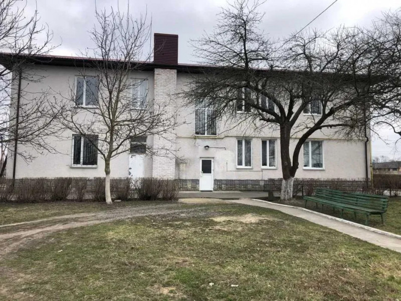 У селі на Волині продають приміщення під готель за 6 мільйонів