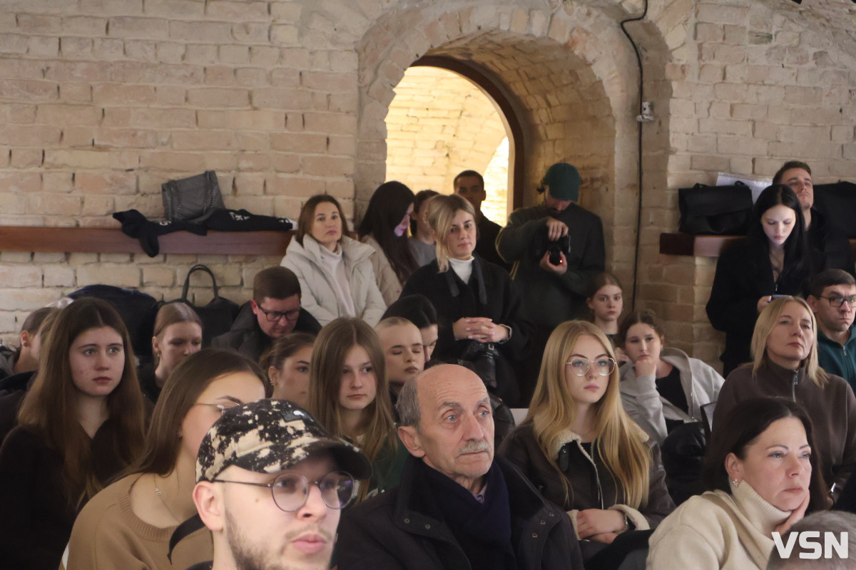 Як планують реорганізувати двори на вулиці Братковського у Луцьку? Фоторепортаж