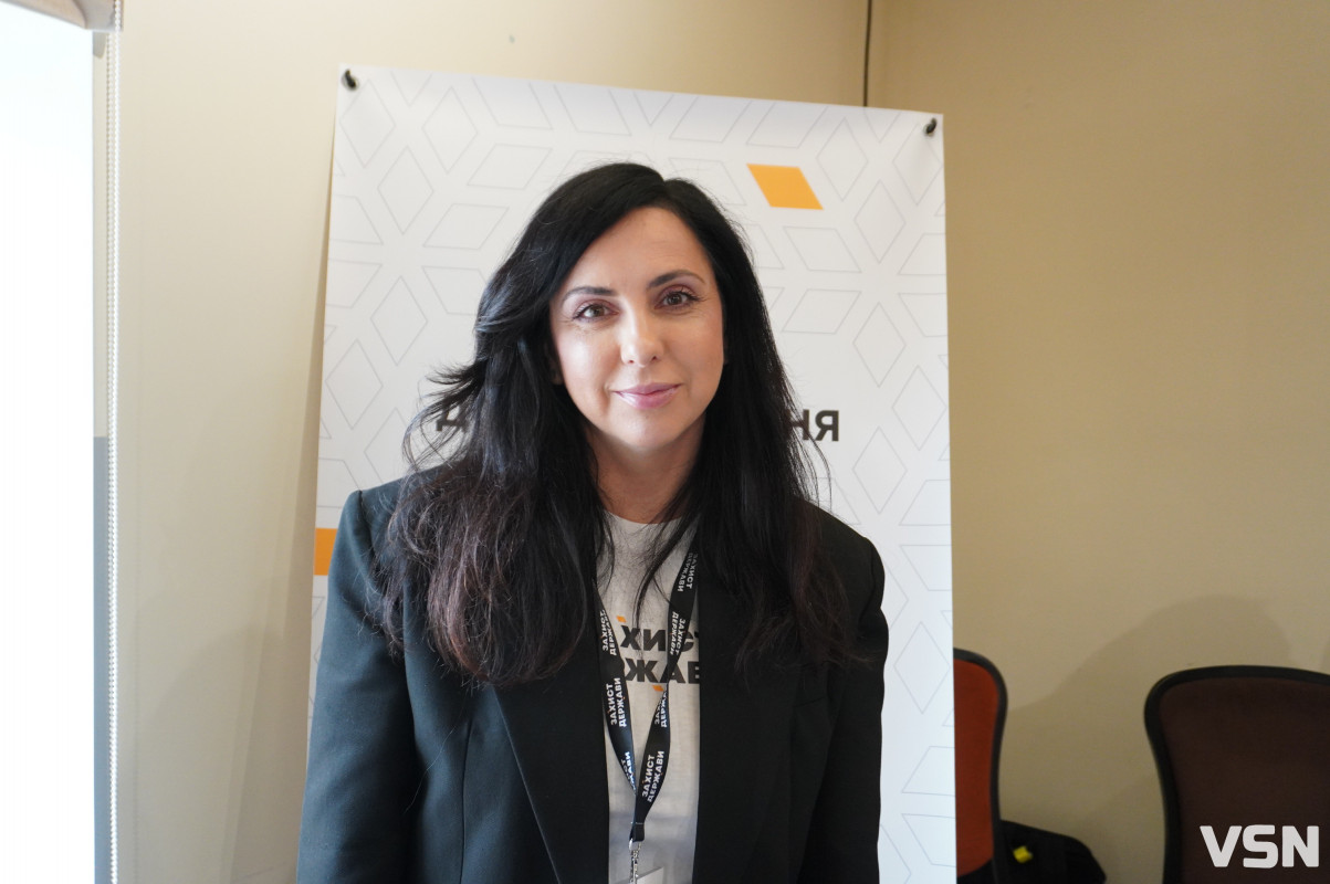 Люди не знають, що повинен робити депутат: у Луцьку обговорили парламентську кризу під час війни