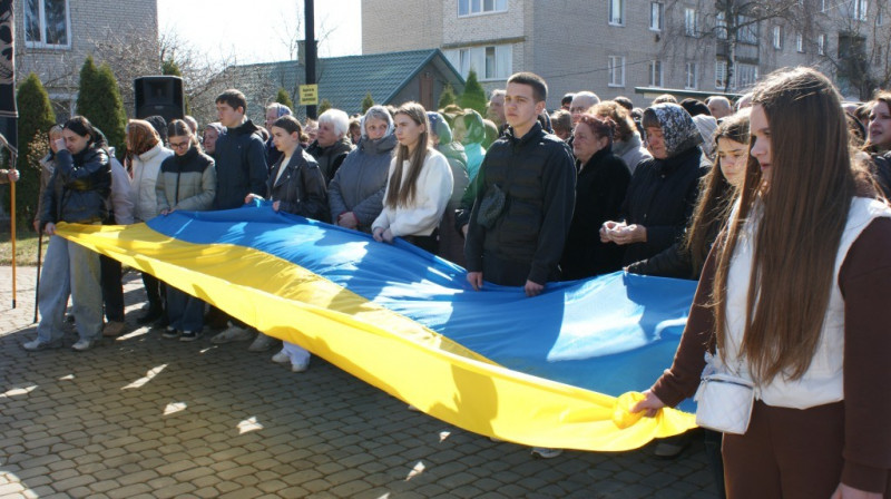 У громаді на Волині попрощалися із 23-річним розвідником «Азова» Назаром Поліщуком