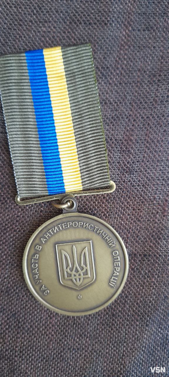 «Не хвилюйся, мамо, ми в лісі рибку ловимо», а у слухавці – вибухи: спогади про Героя з Волині Євгена Сороку