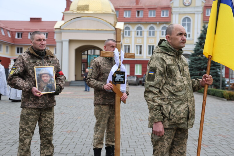 Загинув понад рік тому: у Луцьку попрощалися з Героєм Сергієм Коровіцьким