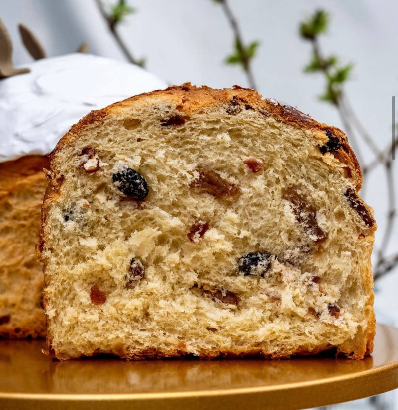 Скільки коштують великодні страви у Луцьку: готові набори, які пропонують ресторани міста
