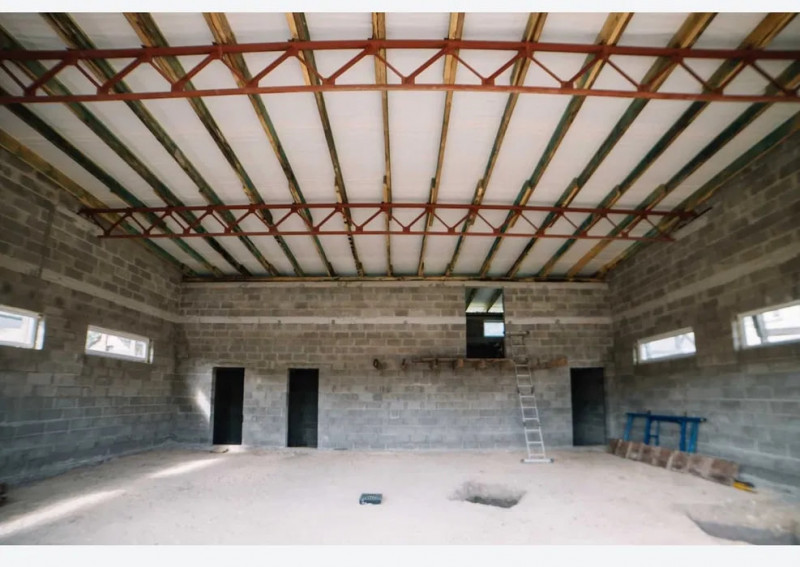 У Луцьку продають приміщення під автобізнес за 3 мільйони