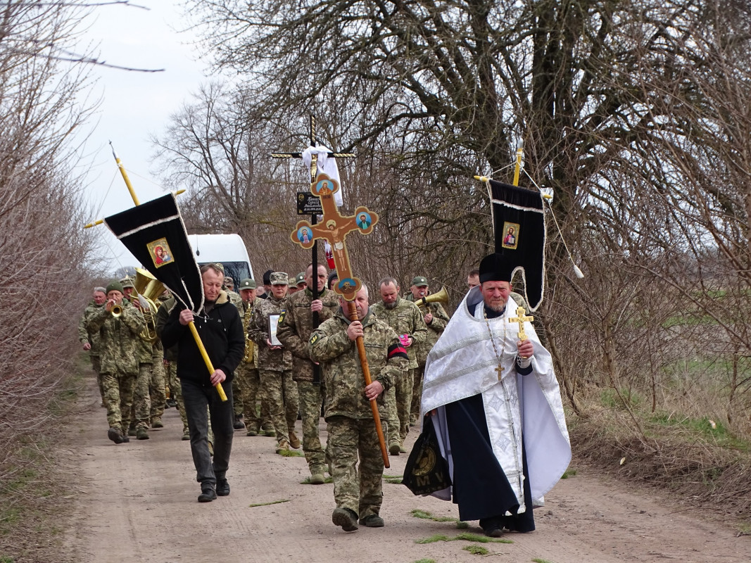 Ворожий дрон обірвав життя: на Волині попрощалися з Героєм Сергієм Панасюком
