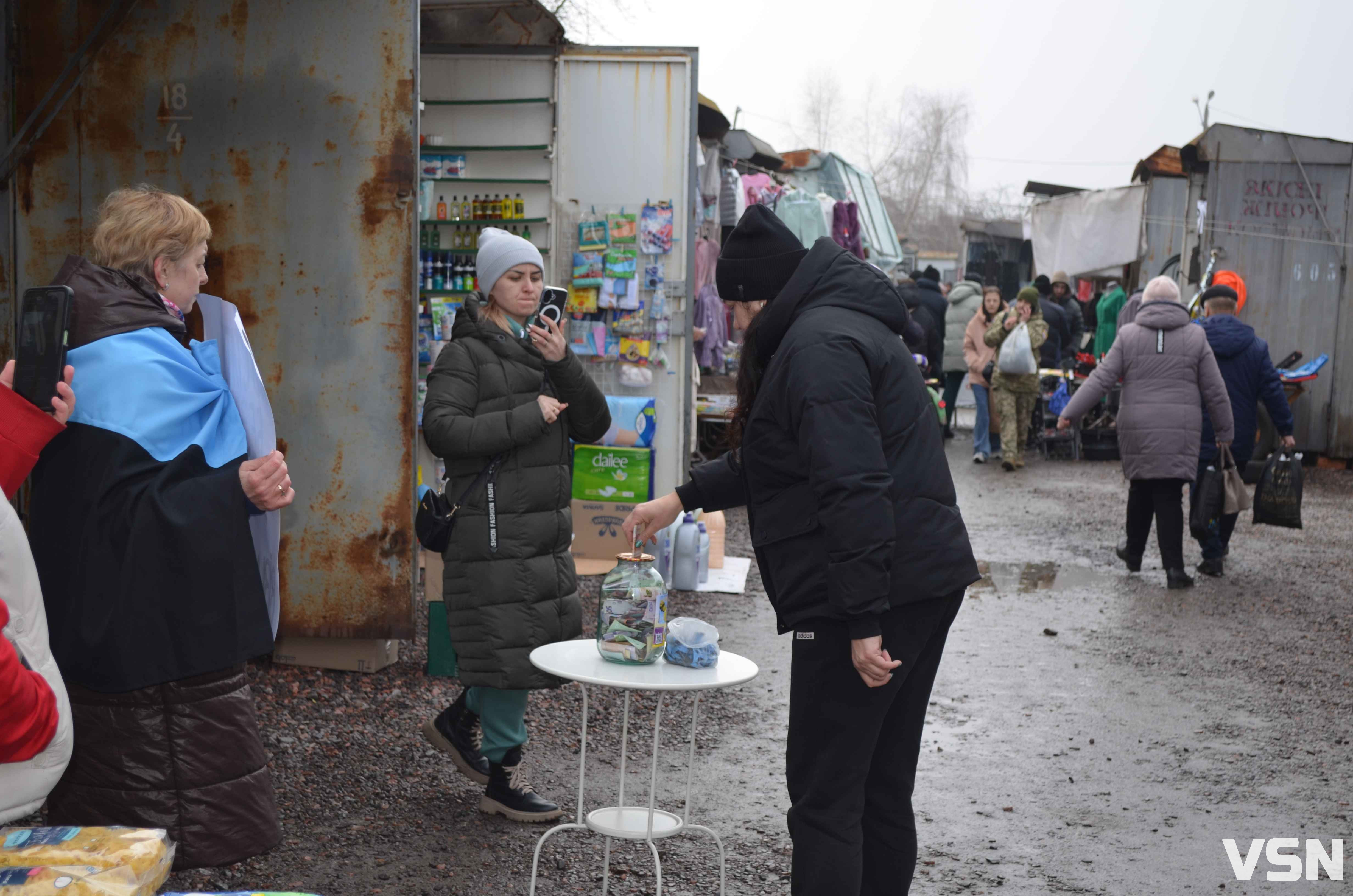 «Обійми, якщо не байдуже»: на Волині у прикордонній громаді відбулася акція на підтримку військових та їхніх сімей