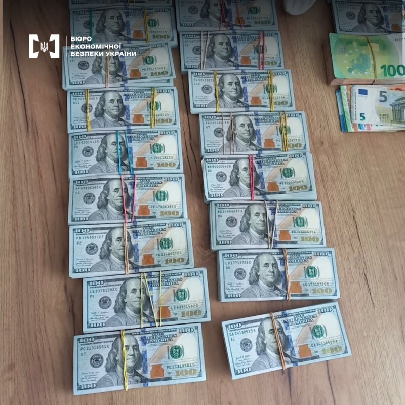 На Волині викрили злочинну групу, яка виготовляла та продавала фальсифіковане пальне